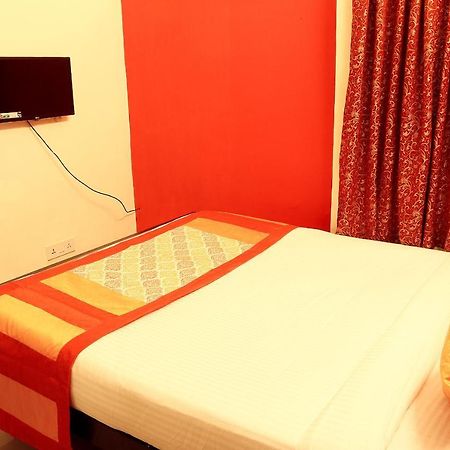 Oyo 3418 Hotel Amit Kalkata Exteriér fotografie